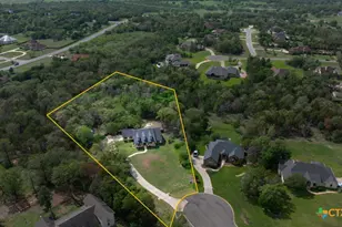 142 Carriage Ct, Bastrop, TX 78602 - Photo 1