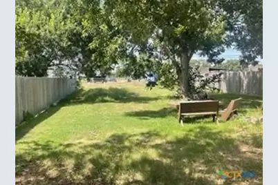 1104 Rorem Avenue, Palacios, TX 77465 - Photo 4