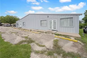 2302 E Adams Ave, Temple, TX 76501 - Photo 1