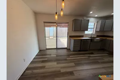 801 Meadowlark Street, Hamilton, TX 76531 - Photo 10