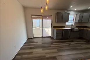 801 Meadowlark St, Hamilton, TX 76531 - Photo 10