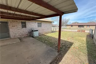 801 Meadowlark St, Hamilton, TX 76531 - Photo 36