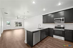 622 Campus St, Troy, TX 76579 - Photo 6