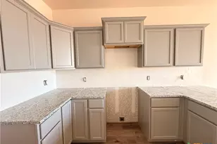 306 University Ave, Troy, TX 76579 - Photo 4