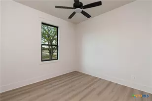 201 Bravo Vista Ln, Belton, TX 76513 - Photo 28
