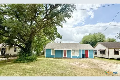 607 S East Street, Edna, TX 77957 - Photo 2