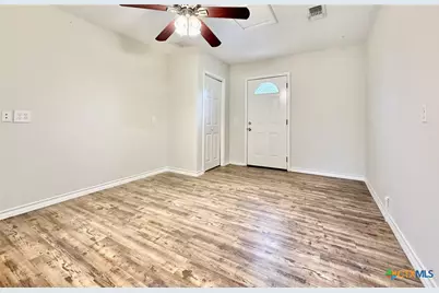 607 S East Street, Edna, TX 77957 - Photo 26