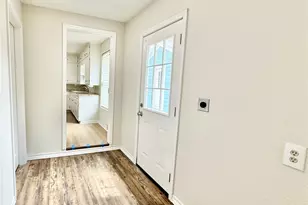 607 S East St, Edna, TX 77957 - Photo 28