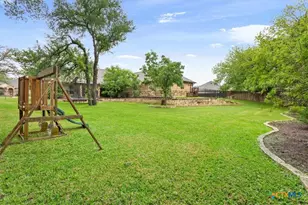 228 Claremont Dr, Belton, TX 76513 - Photo 32