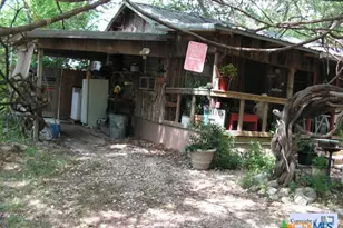 624 Live Falls, Canyon Lake, TX 78133 - Photo 4