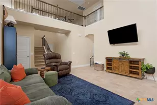 617 Community Dr, New Braunfels, TX 78132 - Photo 6