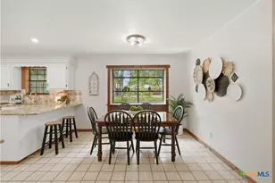11102 Salado Springs Cir, Salado, TX 76571 - Photo 6
