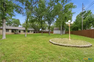 11102 Salado Springs Cir, Salado, TX 76571 - Photo 42