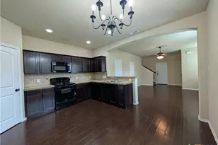 1032 Brown Rock Dr, New Braunfels, TX 78130 - Photo 4