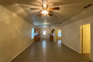 239 Rosalie Dr, New Braunfels, TX 78130 - Photo 2
