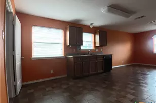 2704 Tarrant County Dr, Killeen, TX 76549 - Photo 12