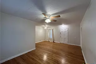 554 Lee St, New Braunfels, TX 78130 - Photo 6