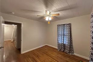554 Lee St, New Braunfels, TX 78130 - Photo 12