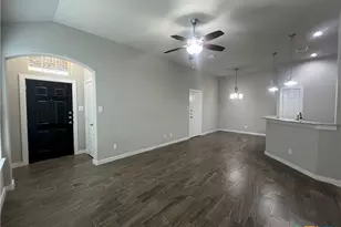 1119 Creekside Orchard, New Braunfels, TX 78130 - Photo 2
