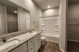 621 Jennifer Cv, New Braunfels, TX 78130 - Photo 16