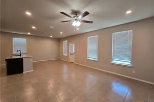 2565 Hiddenbrooke Trace, Seguin, TX 78155 - Photo 8