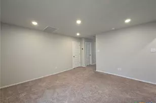 2565 Hiddenbrooke Trace, Seguin, TX 78155 - Photo 16