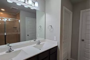 2565 Hiddenbrooke Trace, Seguin, TX 78155 - Photo 22