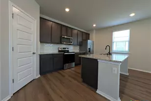 2565 Hiddenbrooke Trace, Seguin, TX 78155 - Photo 10
