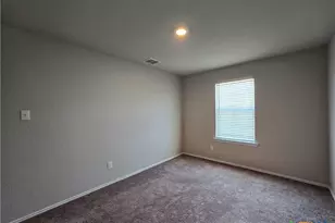2565 Hiddenbrooke Trace, Seguin, TX 78155 - Photo 28