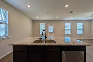 2565 Hiddenbrooke Trace, Seguin, TX 78155 - Photo 2