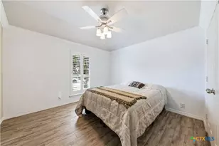 213 Bending Oak, New Braunfels, TX 78132 - Photo 14