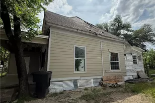 706 N Main St, Temple, TX 76501 - Photo 2