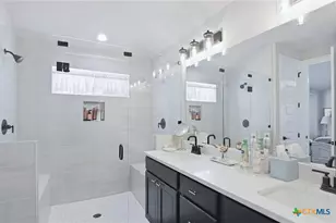 21100 Niagara Cove, Lago Vista, TX 78645 - Photo 14