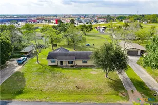 604 Cannon Rd, Victoria, TX 77904 - Photo 6