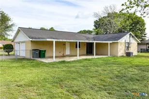 604 Cannon Rd, Victoria, TX 77904 - Photo 8