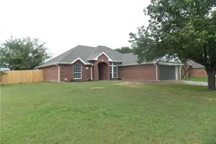 2701 Kinney Dr, Belton, TX 76513 - Photo 2