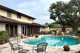 313 N Church, Goliad, TX 77963 - Photo 32