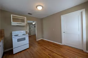 1185 W Mill St, New Braunfels, TX 78130 - Photo 14
