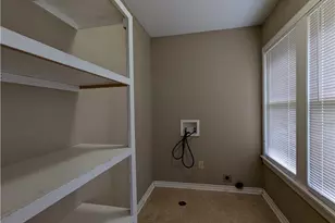 1185 W Mill St, New Braunfels, TX 78130 - Photo 16