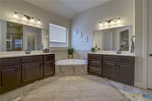 1180 Nutmeg Trl, New Braunfels, TX 78132 - Photo 16