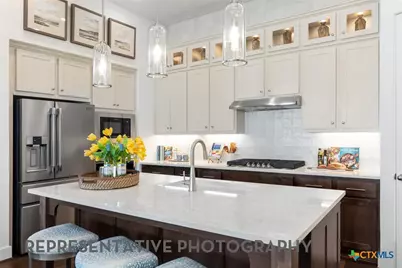2585 High Ground, San Antonio, TX 78245 - Photo 6