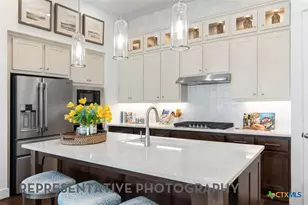 2585 High Ground, San Antonio, TX 78245 - Photo 6
