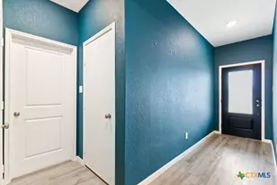 2924 Whinchat, New Braunfels, TX 78130 - Photo 4