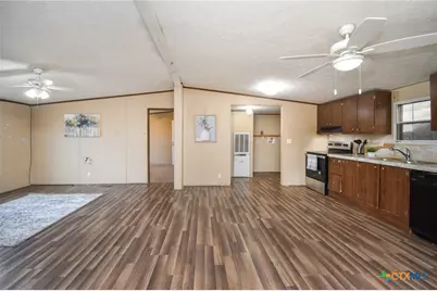 413 West Oaks Drive, Victoria, TX 77905 - Photo 16