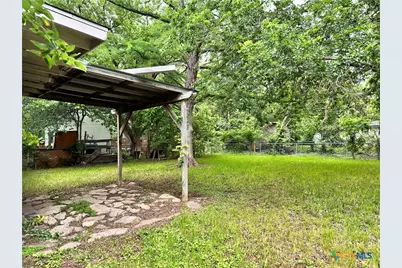 950 Field Street, San Marcos, TX 78666 - Photo 2