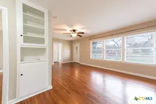 126 Bellaire St, Luling, TX 78648 - Photo 4