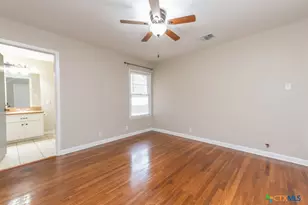 126 Bellaire St, Luling, TX 78648 - Photo 16