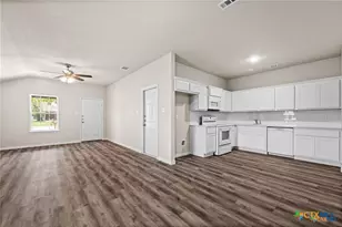 313 Elbert Ln, Harker Heights, TX 76548 - Photo 2