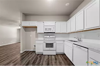 313 Elbert Lane #B, Harker Heights, TX 76548 - Photo 4