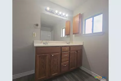 101 E Halstead Avenue, Copperas Cove, TX 76522 - Photo 12